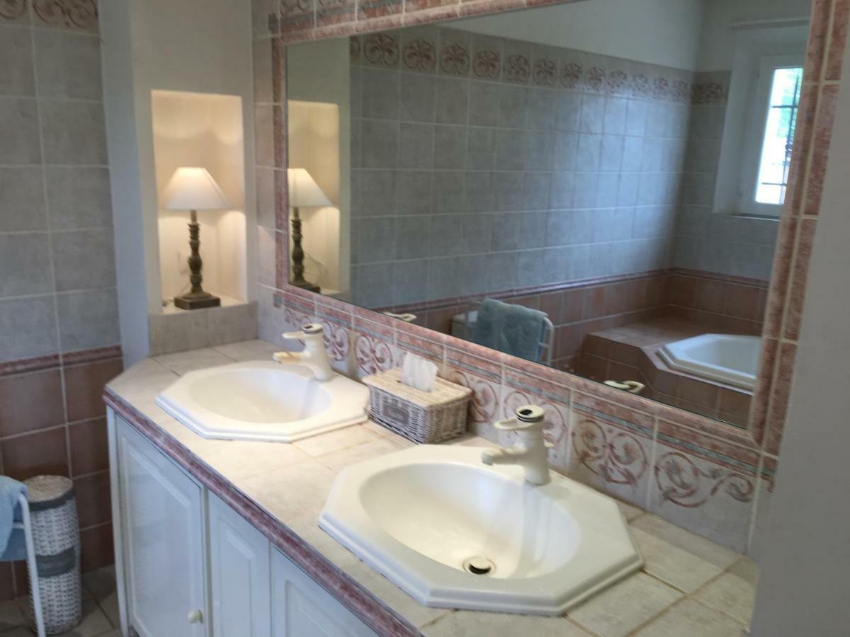 Bed and Breakfast Le Champmazet La Roquette-sur-Siagne Екстер'єр фото