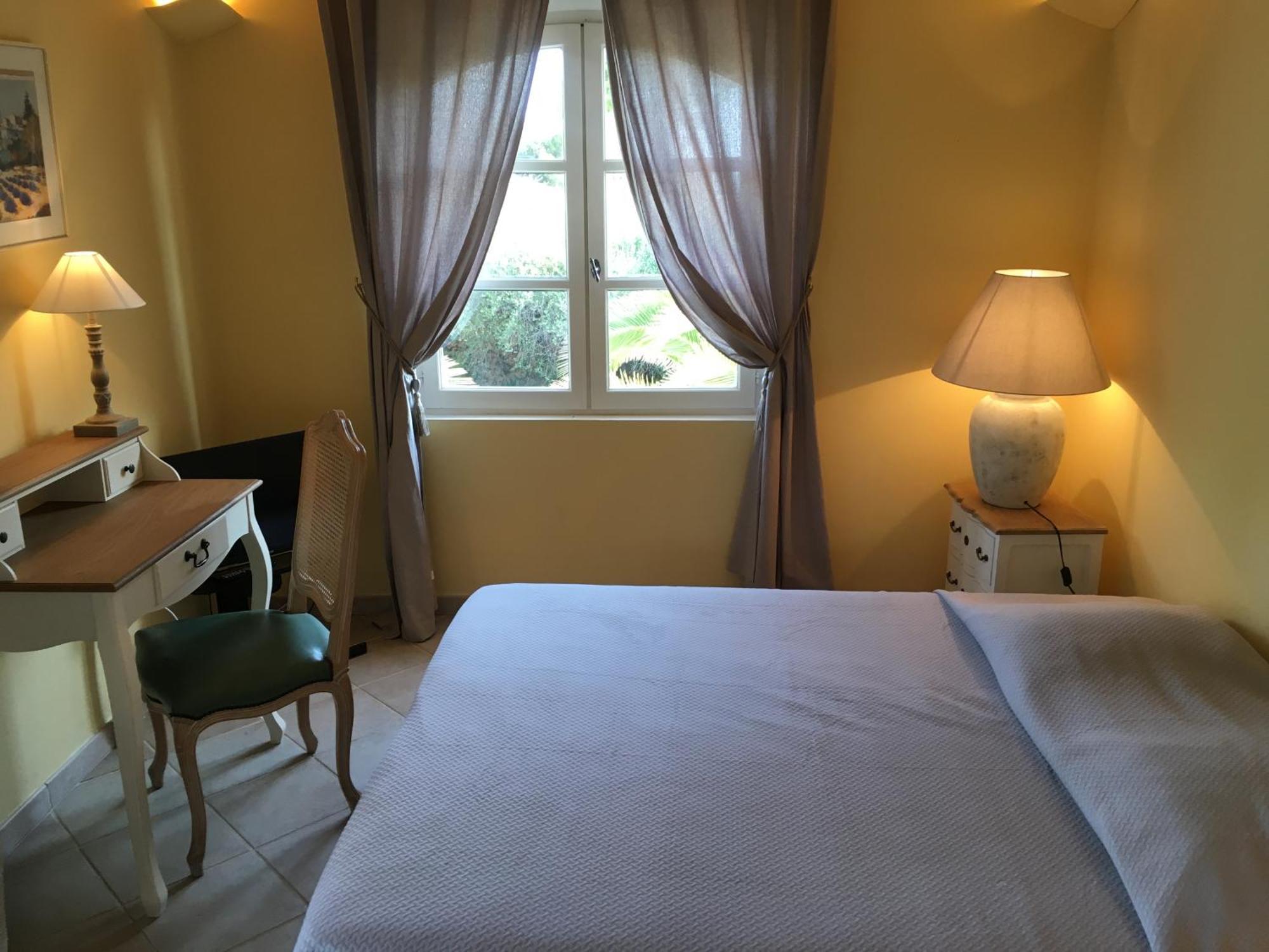Bed and Breakfast Le Champmazet La Roquette-sur-Siagne Екстер'єр фото