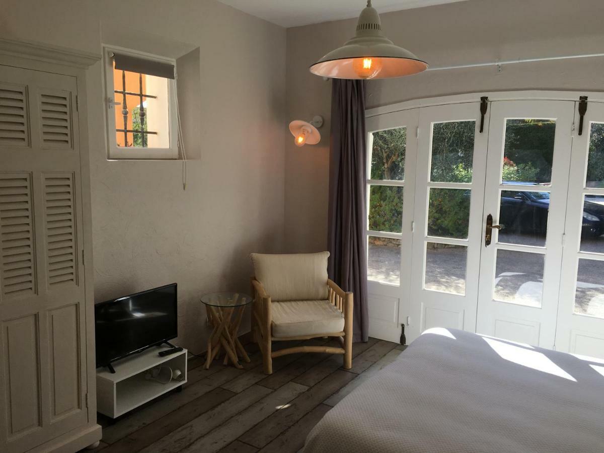 Bed and Breakfast Le Champmazet La Roquette-sur-Siagne Екстер'єр фото